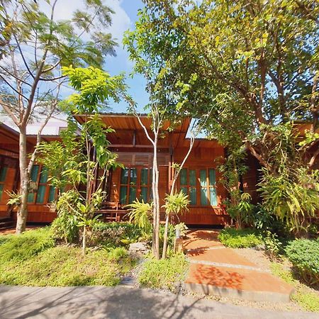 Areeya Phubeach Resort Wooden House Ban Chong Phli Luaran gambar